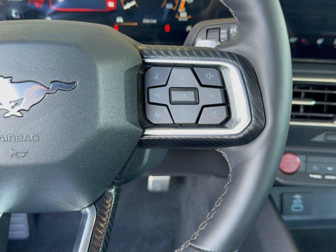 Used 2025 Ford Mustang GT Premium RWD image 19
