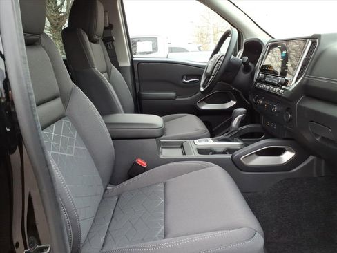New 2026 Nissan Frontier SV w/ Tow Package image 9