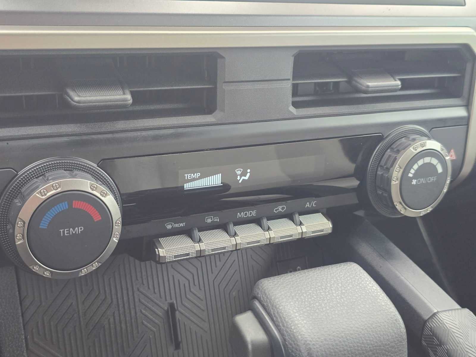 Certified 2025 Toyota 4Runner SR5 AWD/4WD image 29