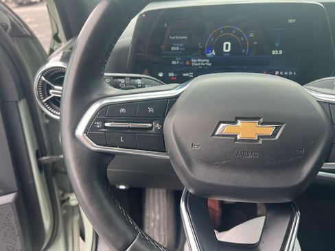 Used 2025 Chevrolet Equinox LT w/ Convenience Package II AWD/4WD image 13