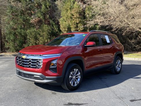 Used 2026 Chevrolet Equinox LT image 5