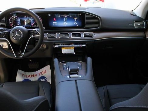 New 2026 Mercedes-Benz GLS 450 4MATIC image 38