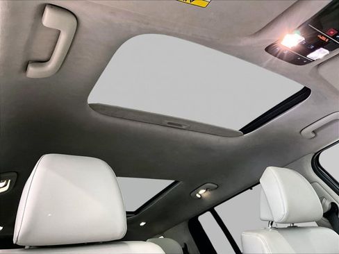 Used 2024 Hyundai Santa Fe Calligraphy FWD image 17