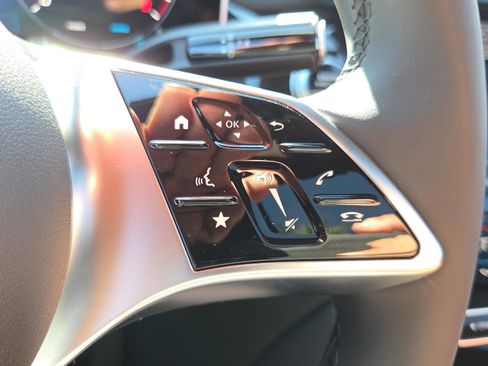 New 2026 Mercedes-Benz GLC 300 image 13