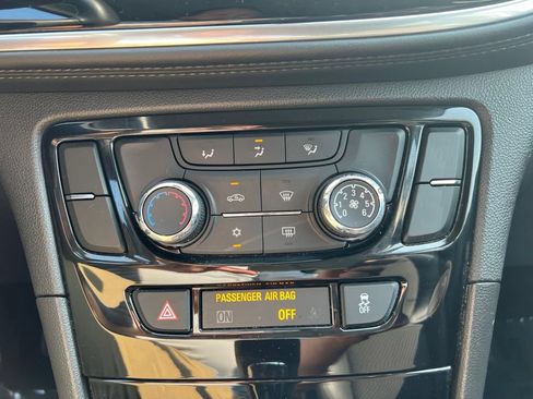 Used 2022 Buick Encore Preferred w/ Safety Package AWD/4WD image 26