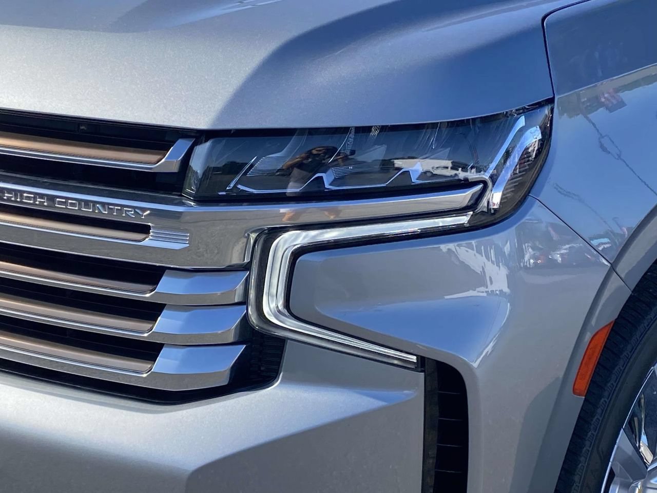 Used 2024 Chevrolet Tahoe High Country w/ Premium Package AWD/4WD image 4
