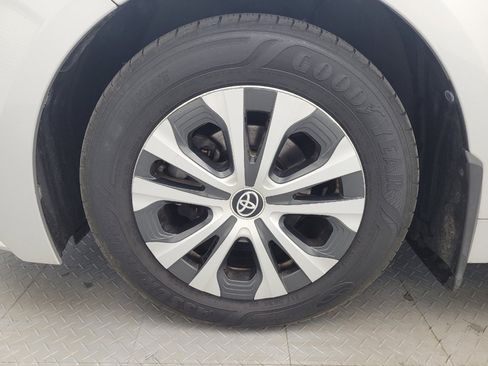 Used 2020 Toyota Corolla LE image 31