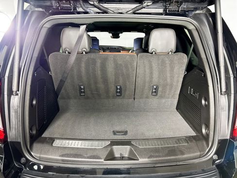 Used 2023 GMC Yukon Denali Ultimate AWD/4WD image 22