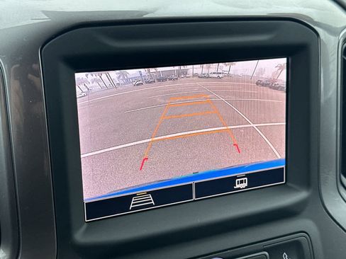 Used 2023 Chevrolet Silverado 1500 Custom image 17