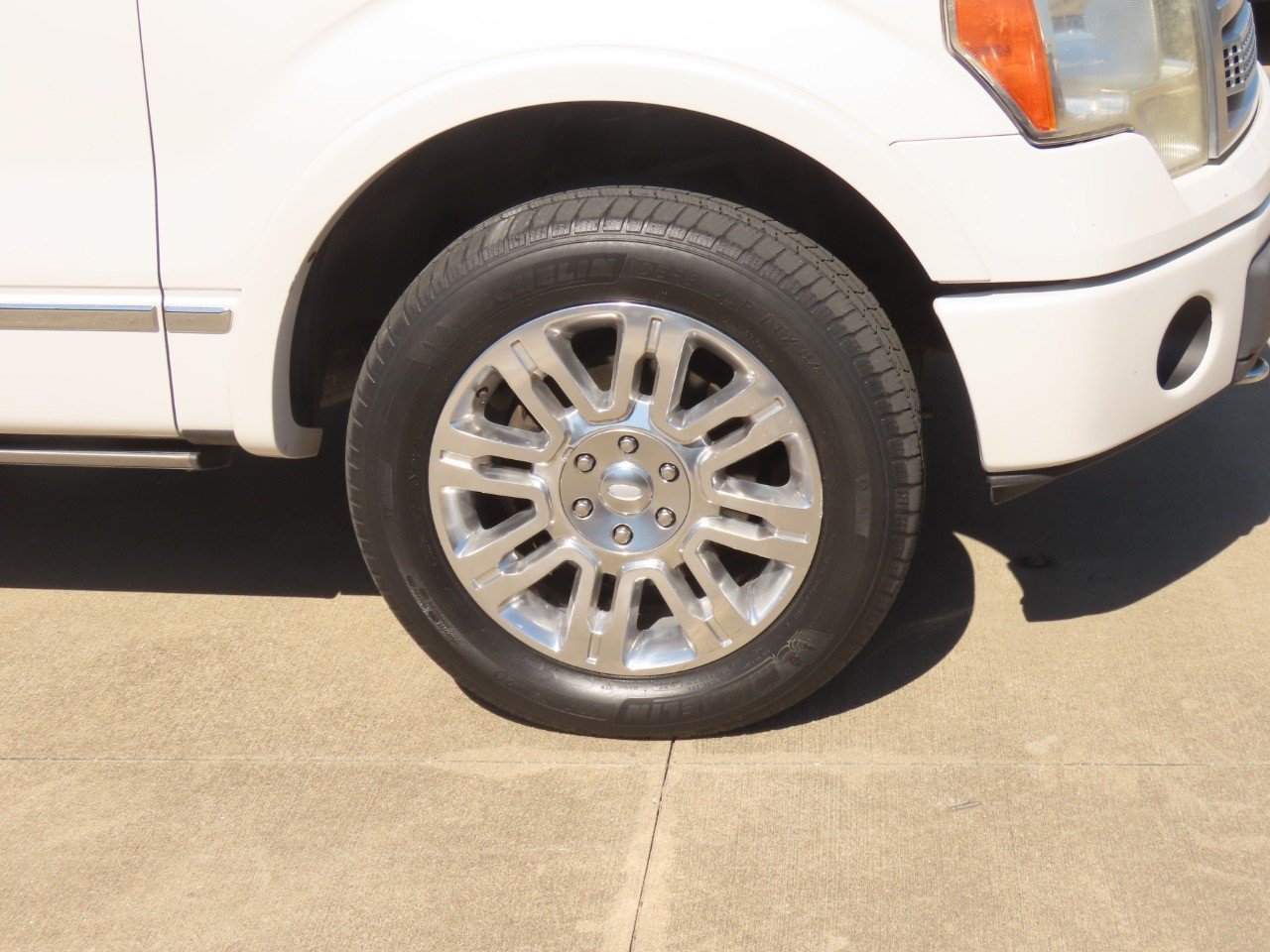 Used 2011 Ford F150 Platinum AWD/4WD image 9