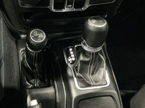 Used 2022 Jeep Wrangler Unlimited Sahara w/ Cold Weather Group image 23