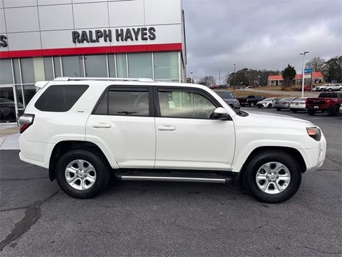 Used 2014 Toyota 4Runner SR5 image 2