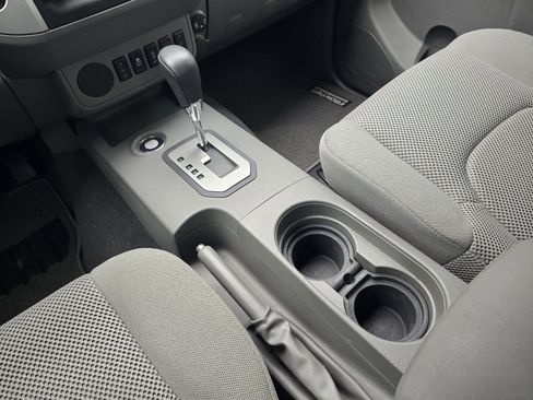 Used 2020 Nissan Frontier SV w/ Midnight Edition Floor Mats image 19