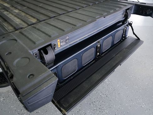 Used 2020 GMC Sierra 1500 SLT image 18