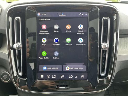 New 2026 Volvo XC40 B4 Plus w/ Protection Package Premier image 20