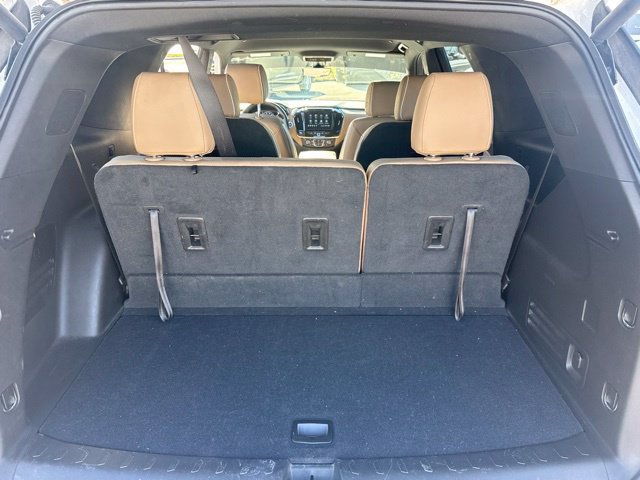Used 2023 Chevrolet Traverse Premier w/ LPO, Floor Liner Package AWD/4WD image 28