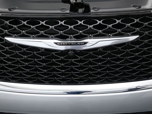 New 2026 Chrysler Pacifica Select image 29