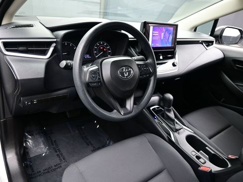 Used 2024 Toyota Corolla LE FWD image 12