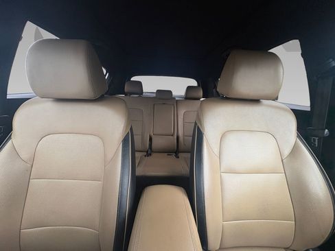 Used 2020 Kia Sportage SX image 2