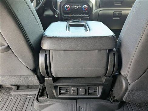 Used 2023 GMC Sierra 2500 SLE w/ SLE Convenience Package image 19