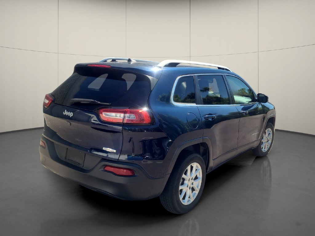Used 2018 Jeep Cherokee Latitude Plus FWD image 7
