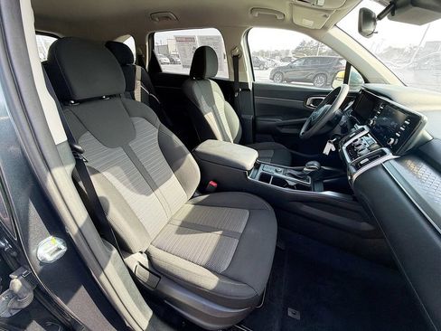 Used 2022 Kia Sorento LX FWD image 32