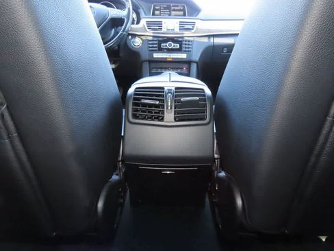 Used 2015 Mercedes-Benz E 350 E 350 Luxury image 23