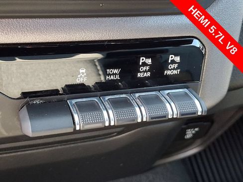 Used 2022 RAM 1500 Big Horn AWD/4WD image 25