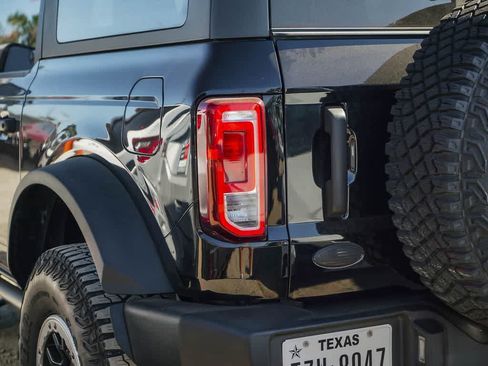 Used 2022 Ford Bronco Big Bend w/ Sasquatch Package AWD/4WD image 16