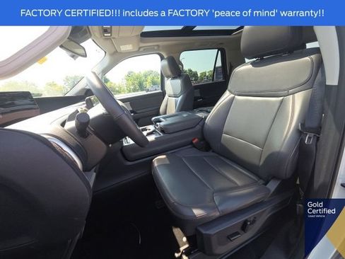 Used 2025 Ford Expedition Active AWD/4WD image 33