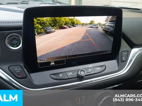 Used 2025 Chevrolet Blazer LT FWD image 26