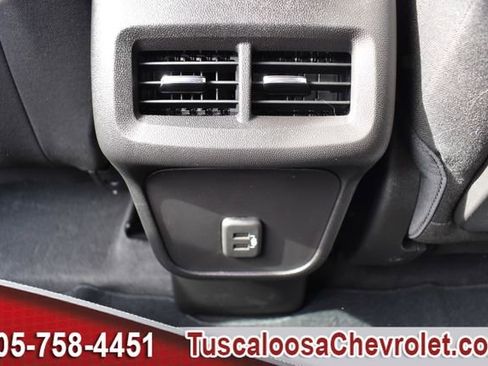 Used 2024 GMC Terrain SLE w/ Driver Convenience Package image 24