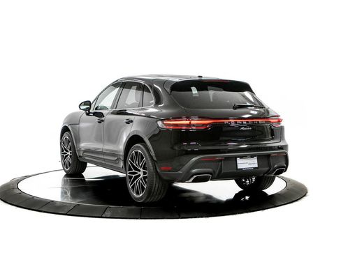 New 2026 Porsche Macan AWD/4WD image 3