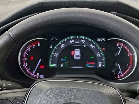 Used 2022 Toyota RAV4 Limited image 26