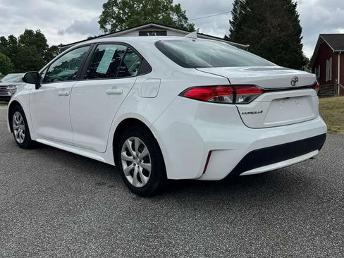 Used 2023 Toyota Corolla LE FWD image 8