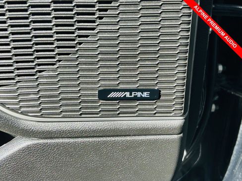 Used 2023 Jeep Grand Cherokee Limited w/ Luxury Tech Group II image 5