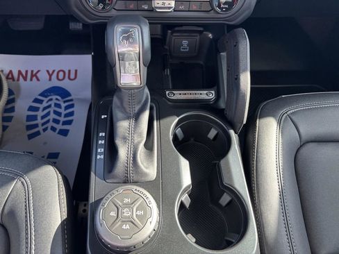 New 2025 Ford Bronco Big Bend w/ Black Diamond Package image 21