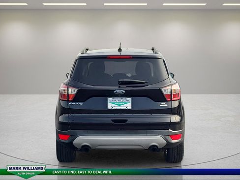 Used 2018 Ford Escape SE FWD image 5