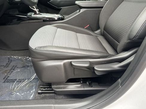 Used 2024 Chevrolet Trax LT w/ Driver Confidence Package image 27