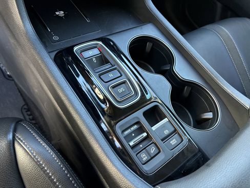 Used 2024 Honda Pilot EX-L image 16