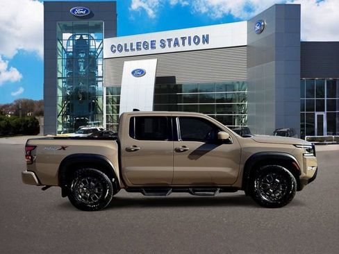 Used 2023 Nissan Frontier Pro-X w/ Pro-X Premium Package image 5