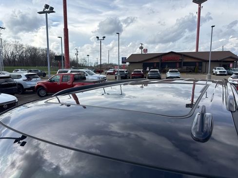 Used 2022 Chevrolet Tahoe RST w/ Luxury Package image 12