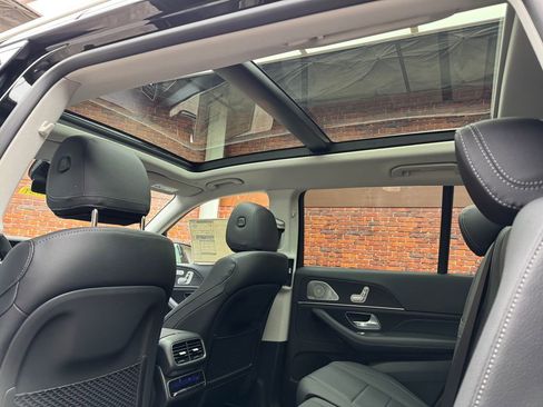New 2026 Mercedes-Benz GLS 450 4MATIC image 4