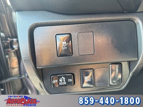 Used 2022 Toyota Tacoma SR image 17