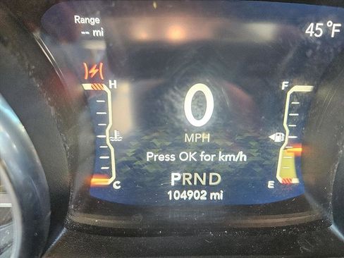 Used 2019 Jeep Wrangler Unlimited Sahara image 8