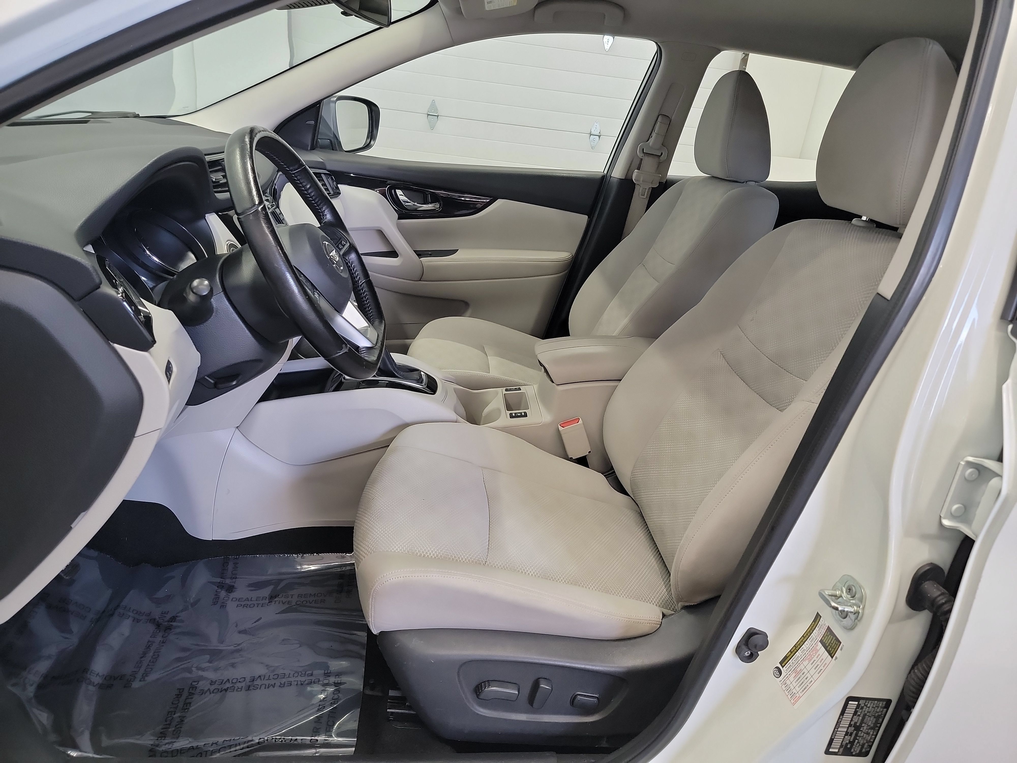 Used 2020 Nissan Rogue Sport SV w/ All-Weather Package FWD image 12