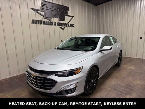 Used 2020 Chevrolet Malibu LT FWD image 1