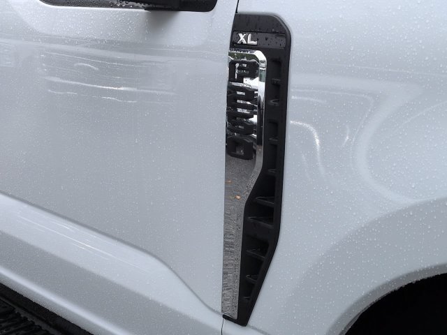 New 2026 Ford F250 XL w/ XL Chrome Package AWD/4WD image 12