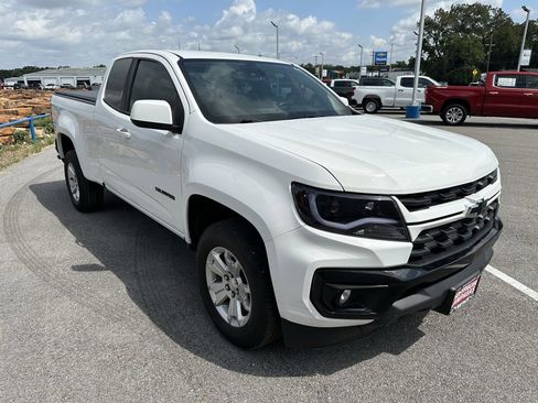 Used 2021 Chevrolet Colorado LT w/ Fleet Safety Package image 4