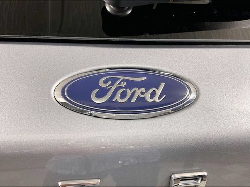 Used 2022 Ford Escape Titanium AWD/4WD image 30